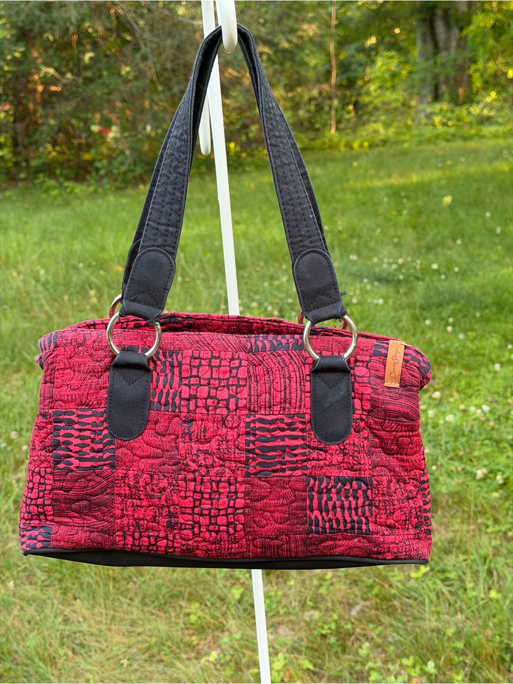Donna Sharp Quilted Organizer Tote Red Black Patchwork Bag